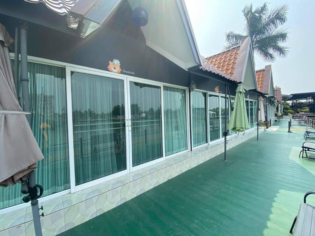 Talat Amphoe Nakhon Chai Si Feel Like Home แบบบ้านบ้าน מראה חיצוני תמונה