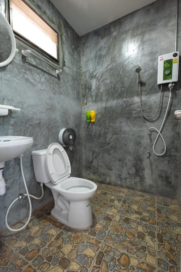 Talat Amphoe Nakhon Chai Si Feel Like Home แบบบ้านบ้าน מראה חיצוני תמונה
